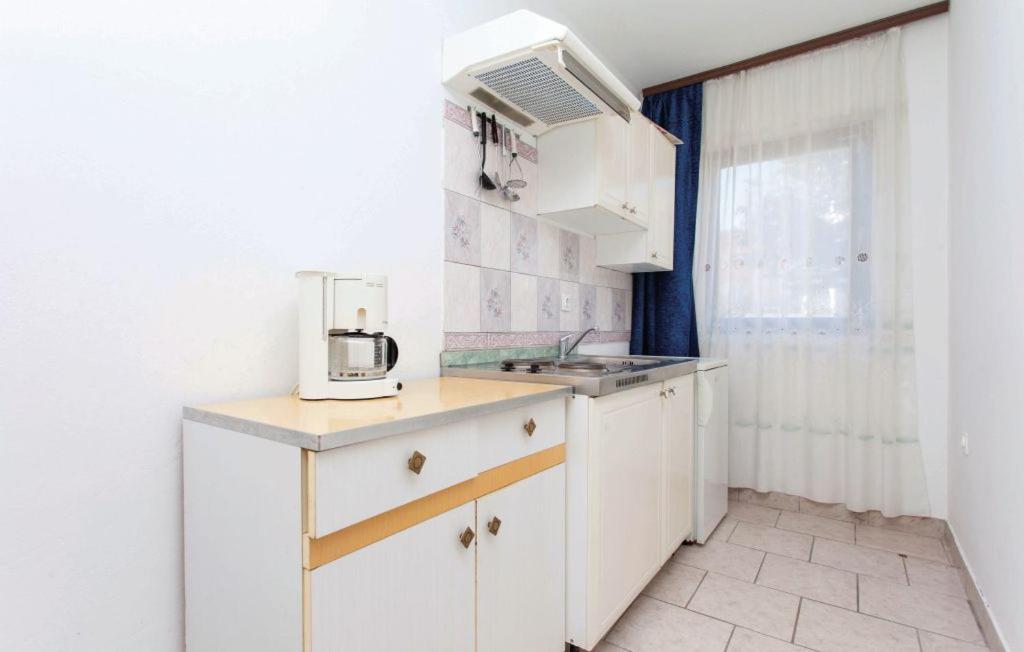 Apartmani Mile Krk Town Extérieur photo
